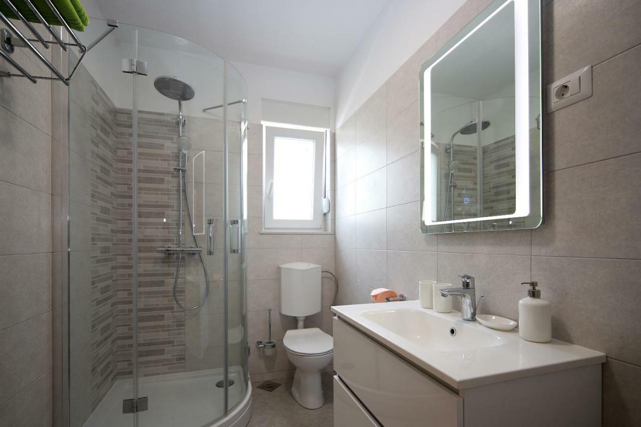 Apartmani Judita Pinezići Extérieur photo