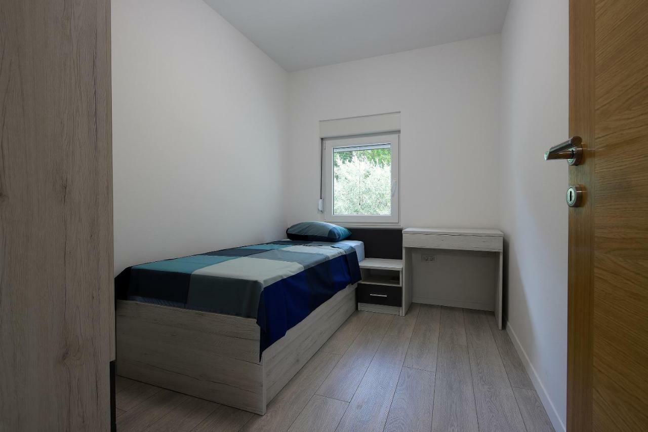 Apartmani Judita Pinezići Extérieur photo