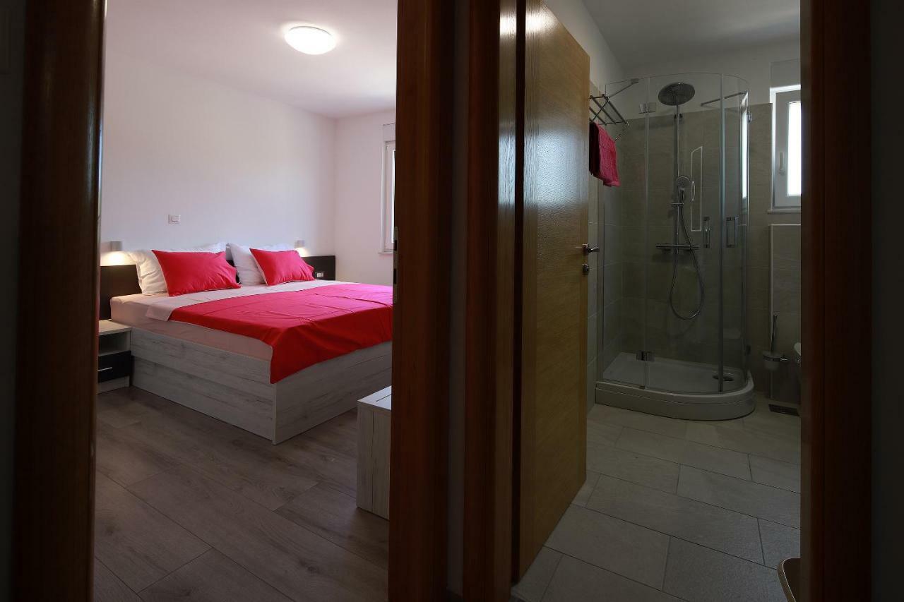 Apartmani Judita Pinezići Extérieur photo