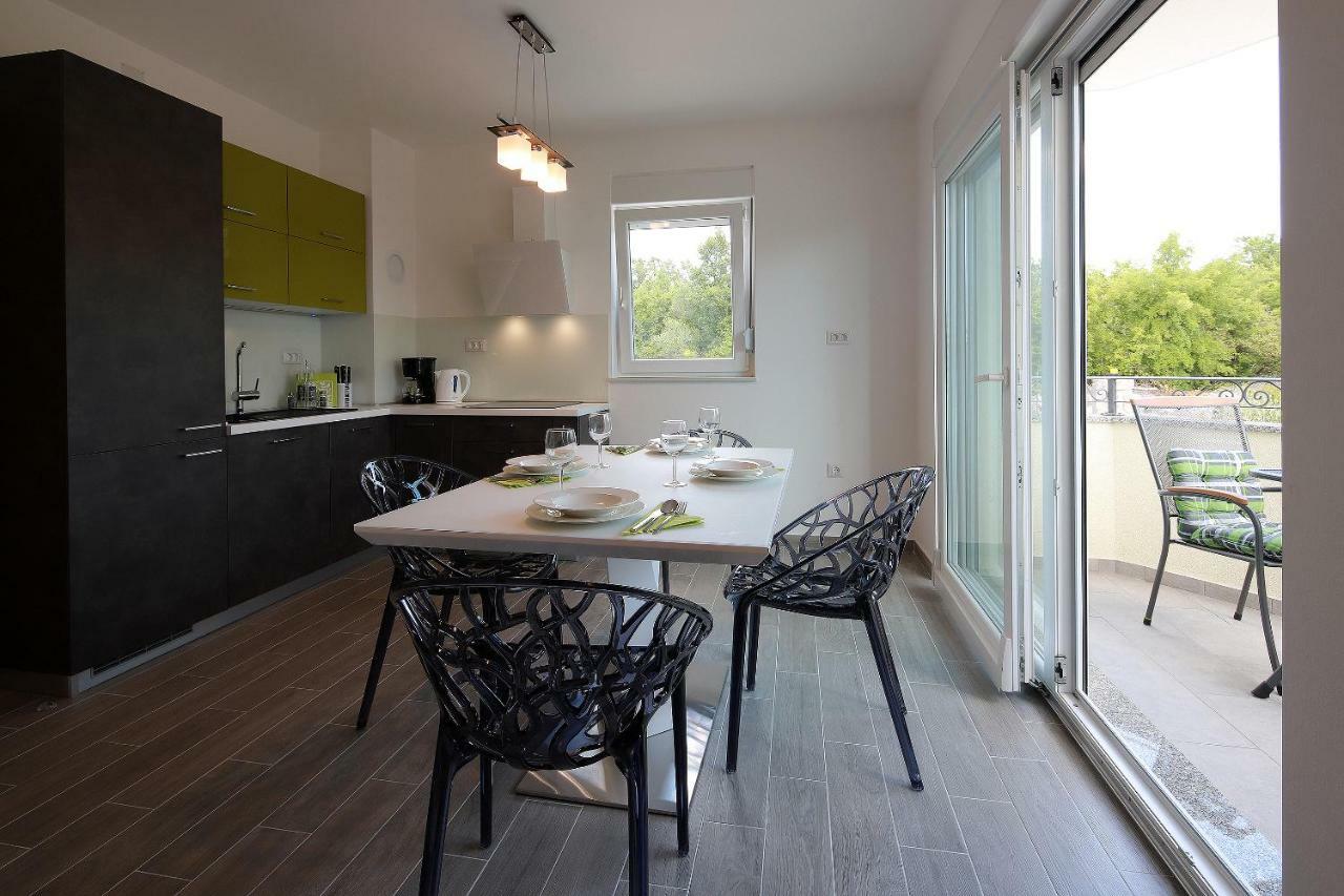 Apartmani Judita Pinezići Extérieur photo