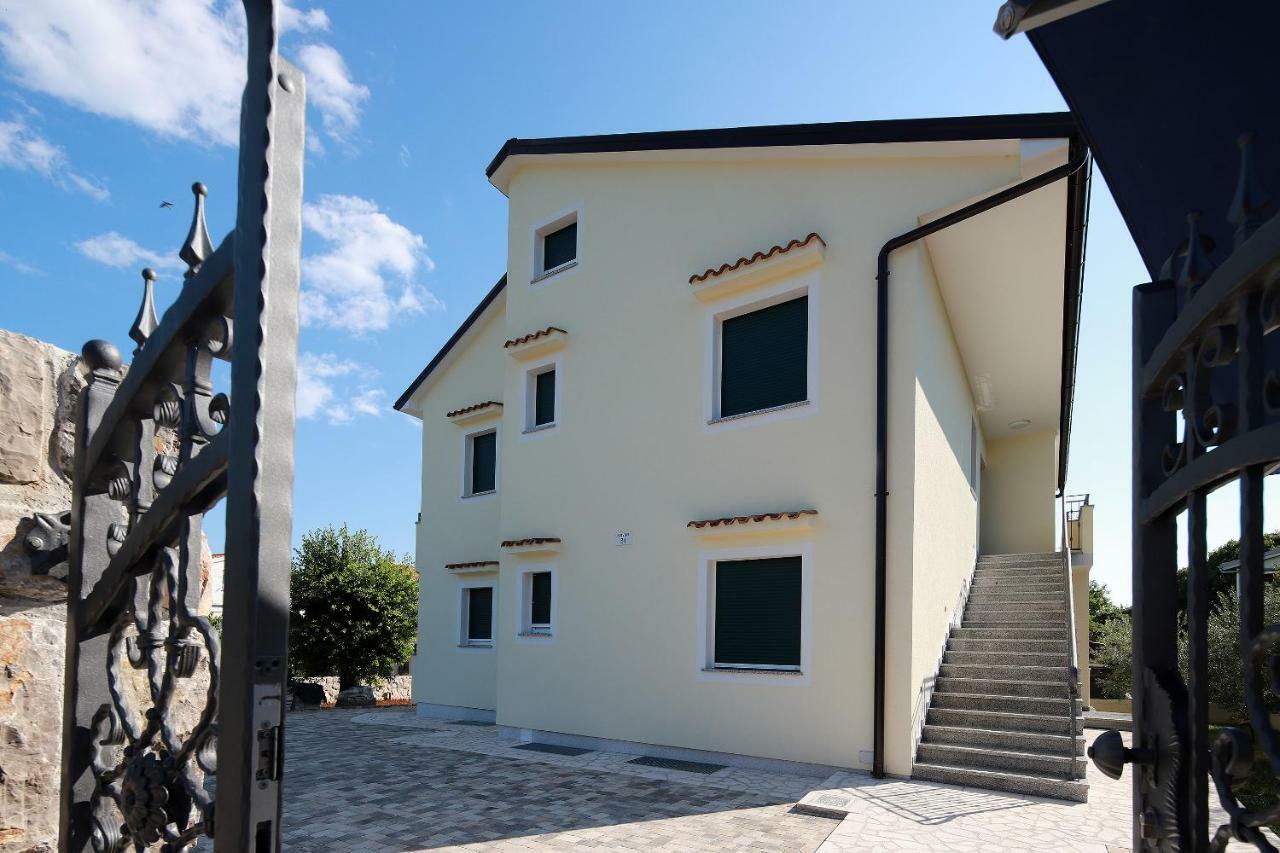 Apartmani Judita Pinezići Extérieur photo