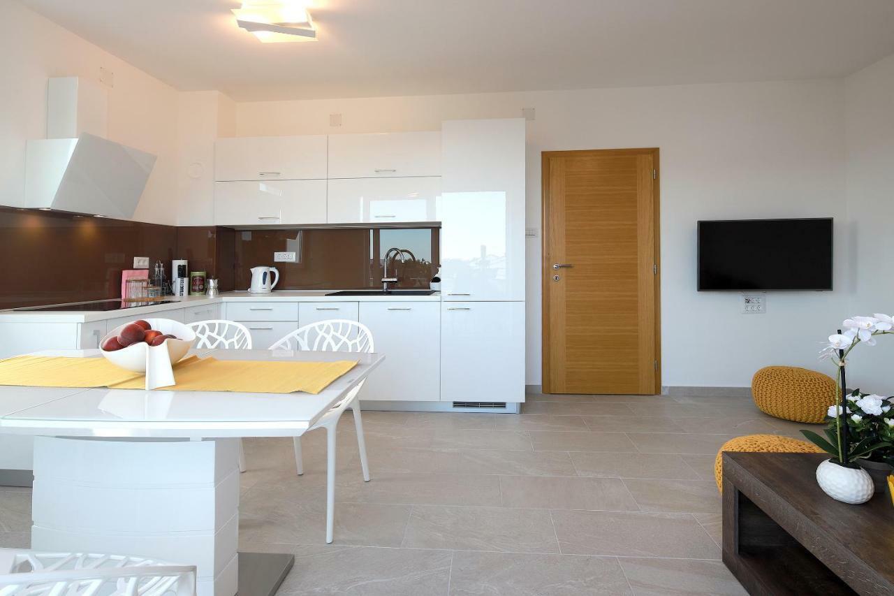 Apartmani Judita Pinezići Extérieur photo