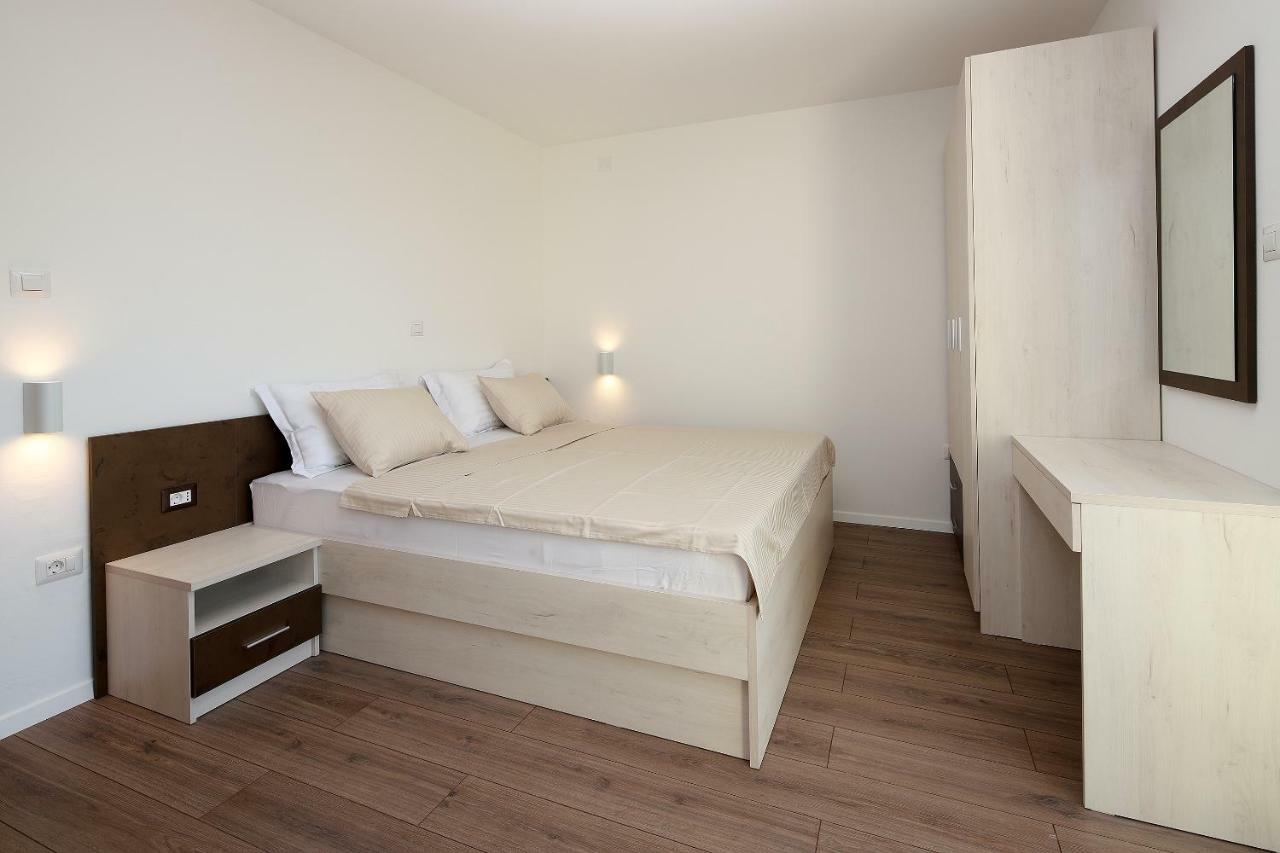 Apartmani Judita Pinezići Extérieur photo